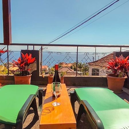 The Funny And Relax Apartment With Terrace & View Arco da Calheta  Zewnętrze zdjęcie