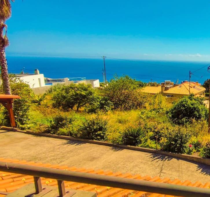 The Funny And Relax Apartment With Terrace & View Arco da Calheta  Zewnętrze zdjęcie